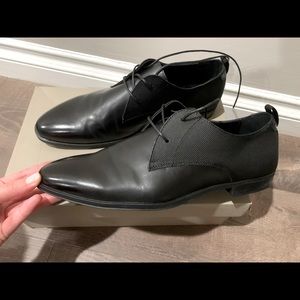 Classic Men’s Dress Shoes - SIZE: 11 (US) 44.5 (EUR) Men